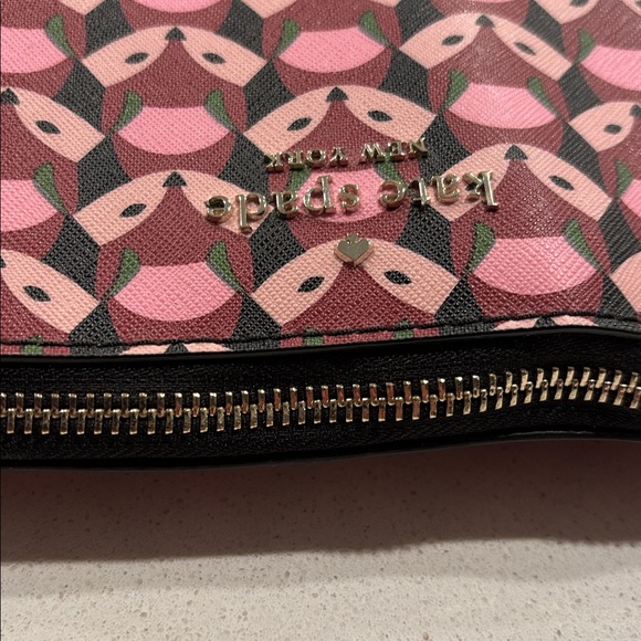 Laptop Latitude 5480 in Metallic Black With Plug and Kate Spade Carry Case